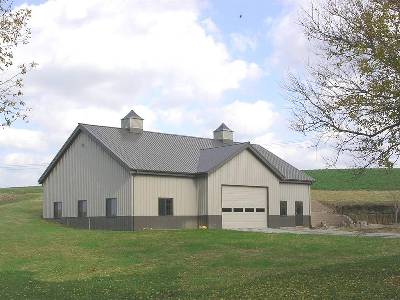 Barn Living Pole Quarter with Metal Buildings